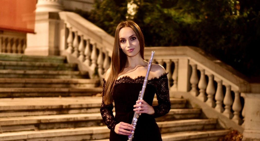 Ariana Flute