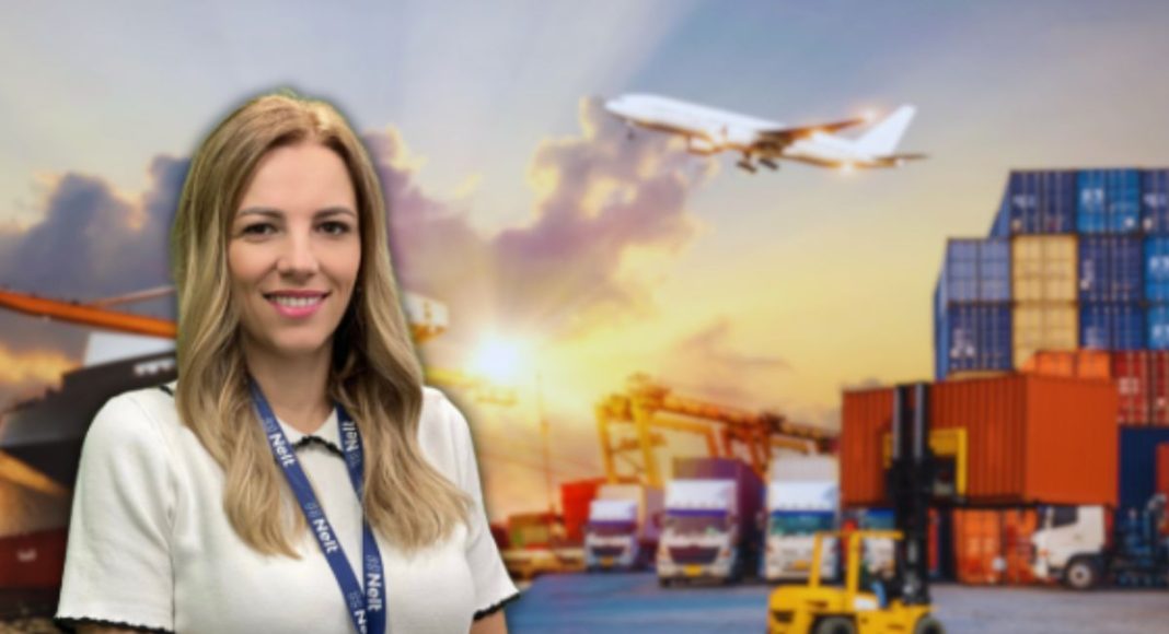 supervizorica operacija transporta i pružatelja logističkih usluga u tvrtki Nelt